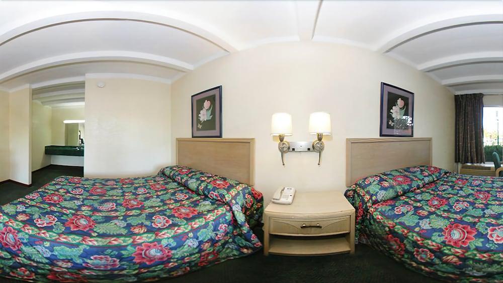 Rodeway Inn Nashville Airport Eksteriør billede