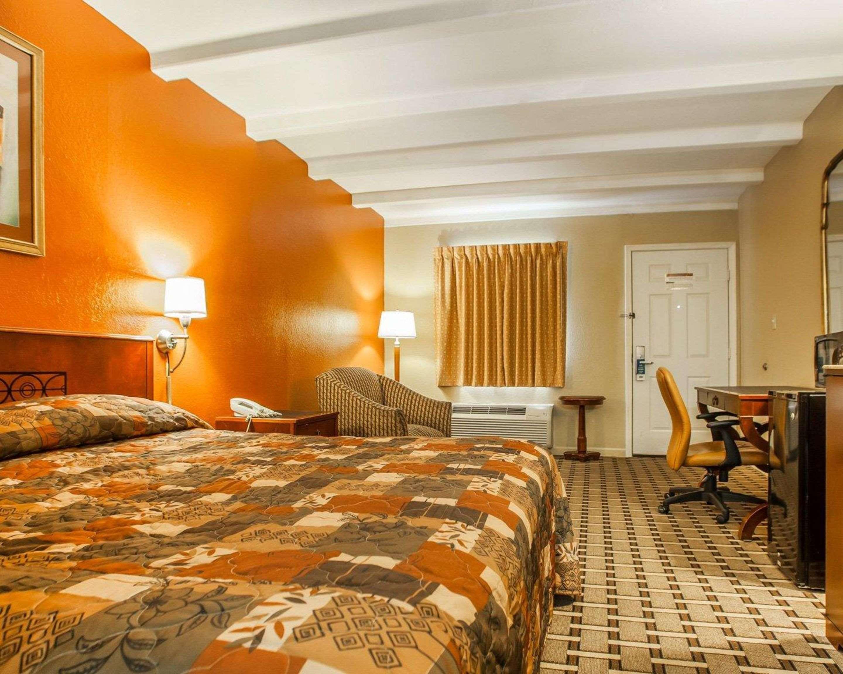 Rodeway Inn Nashville Airport Eksteriør billede