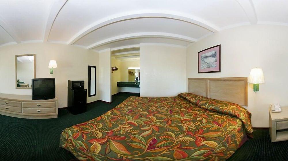 Rodeway Inn Nashville Airport Eksteriør billede